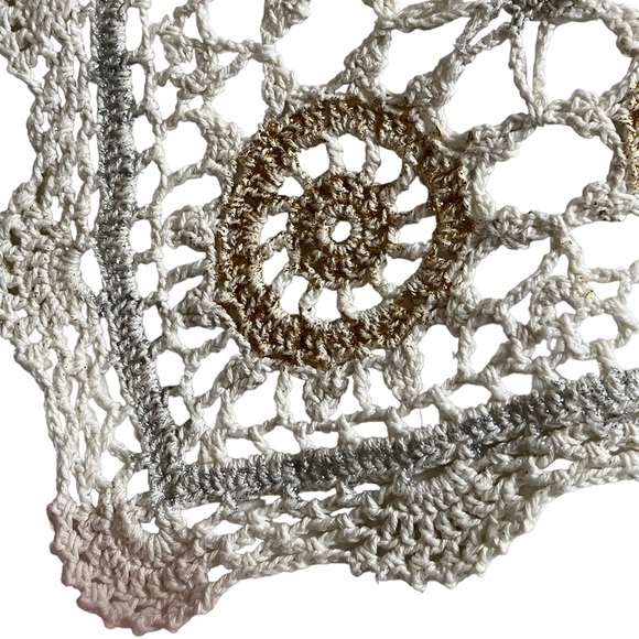 Vintage Handpainted Crocheted Table Runner In Gold & Silver For The Holidays - Picture 6 of 8